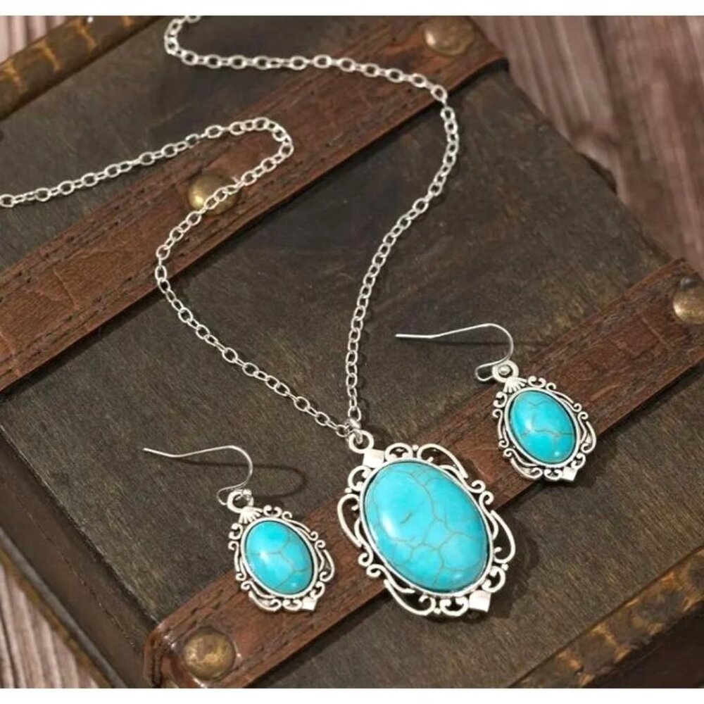 Silver Tone‎ 3 Piece Jewelry Set Earrings Necklace New